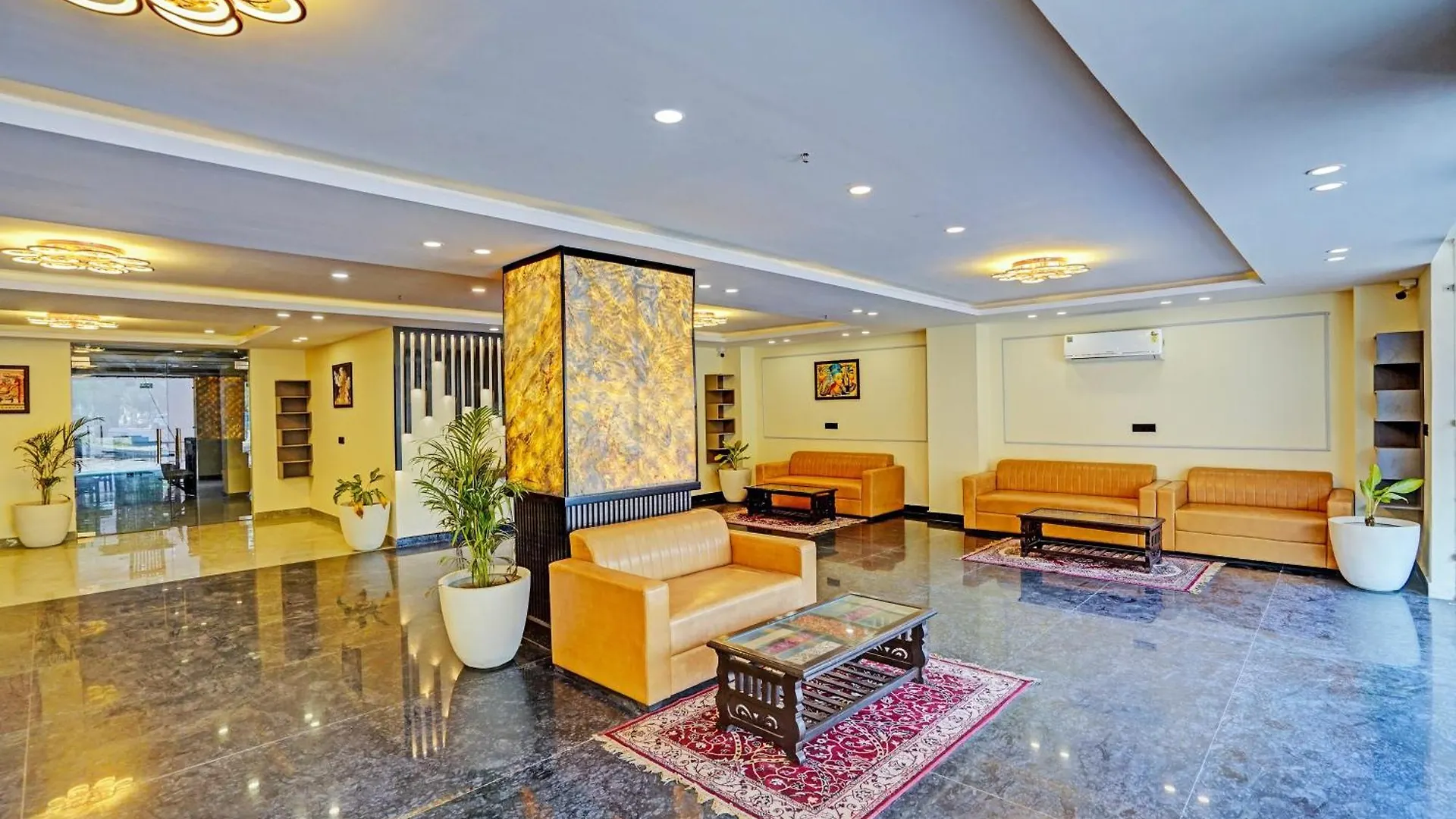 Hotel Aerotech Plaza New Delhi 4*,