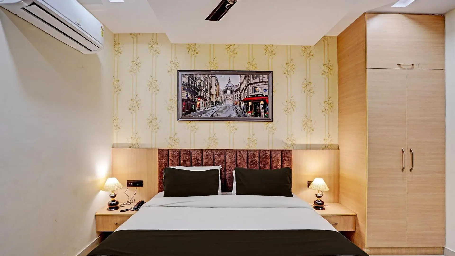 Hotel Aerotech Plaza New Delhi