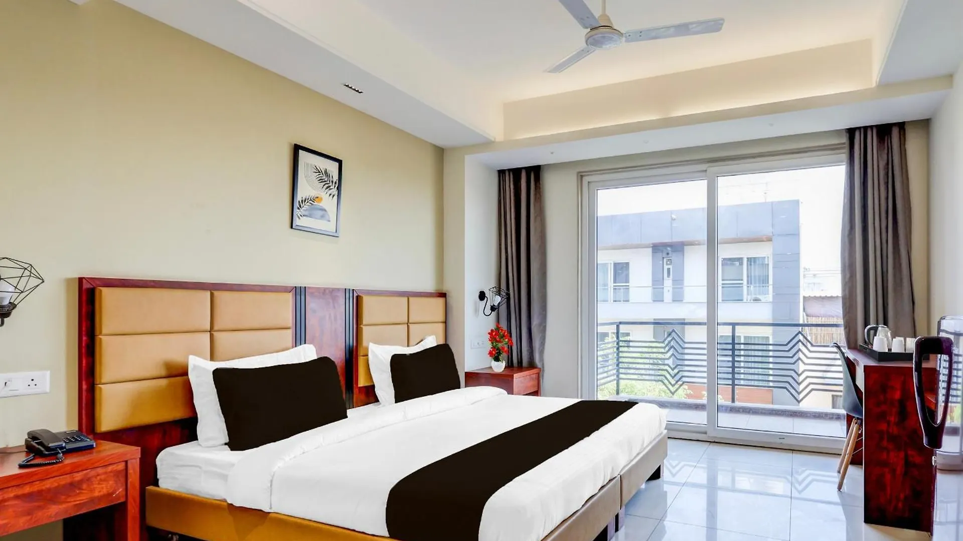 ****  Hotel Aerotech Plaza New Delhi India