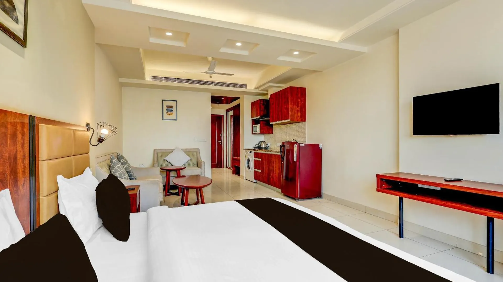 Hotel Aerotech Plaza New Delhi