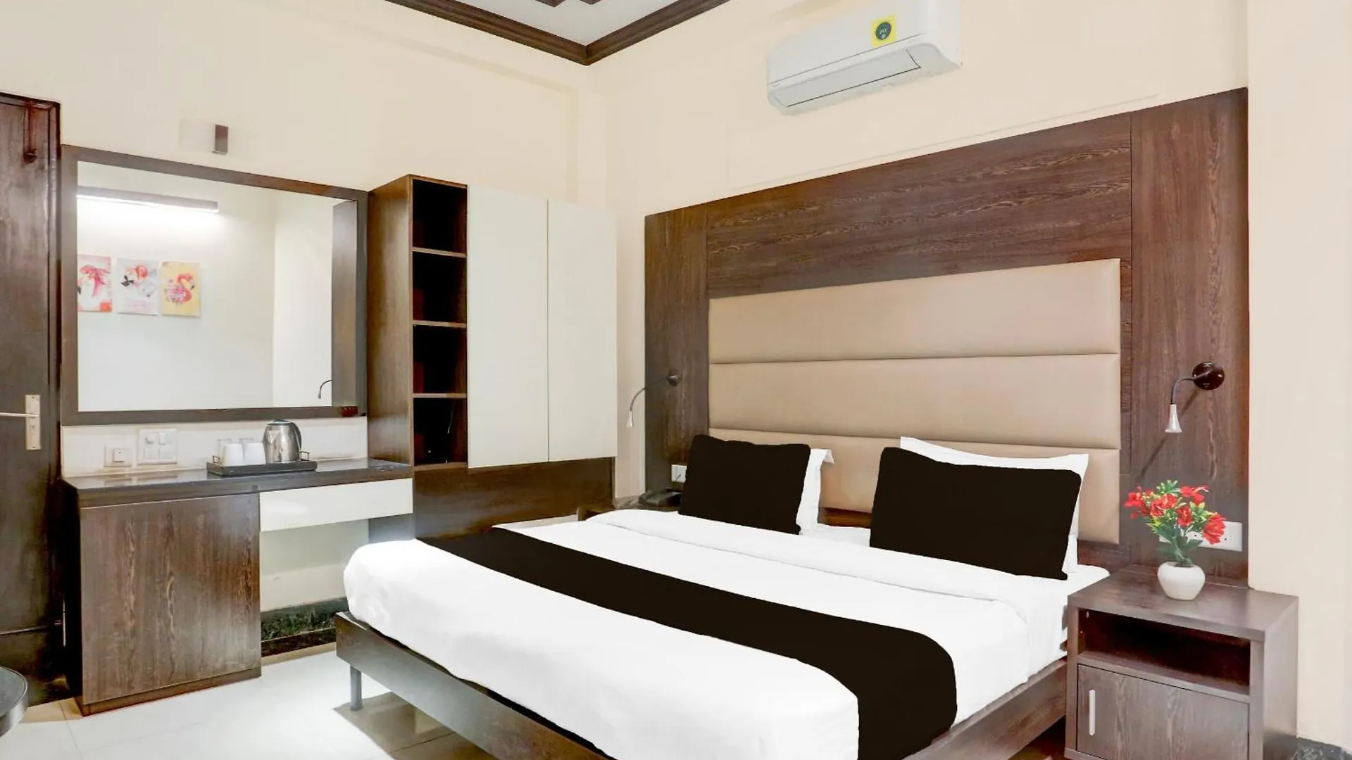 Hotel Aerotech Plaza Nuova Delhi